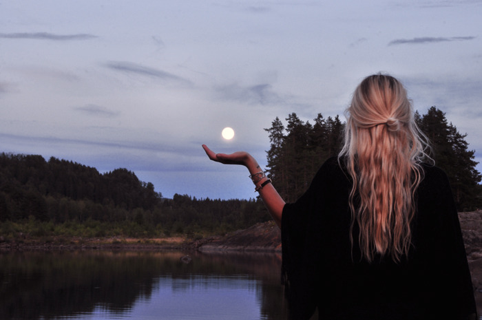 Menstruation and Moon Cycles, A Spiritual Perspective